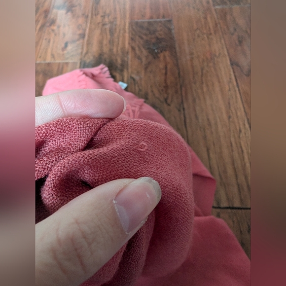 Lululemon 100% wool rectangle pink scarf - Picture 10 of 10